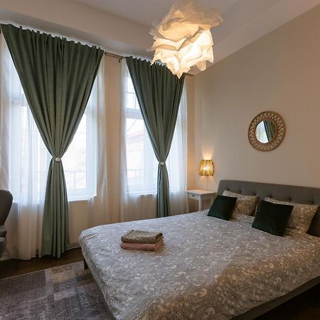 Central Charm - 2Br Apartment Timişoara Eksteriør billede