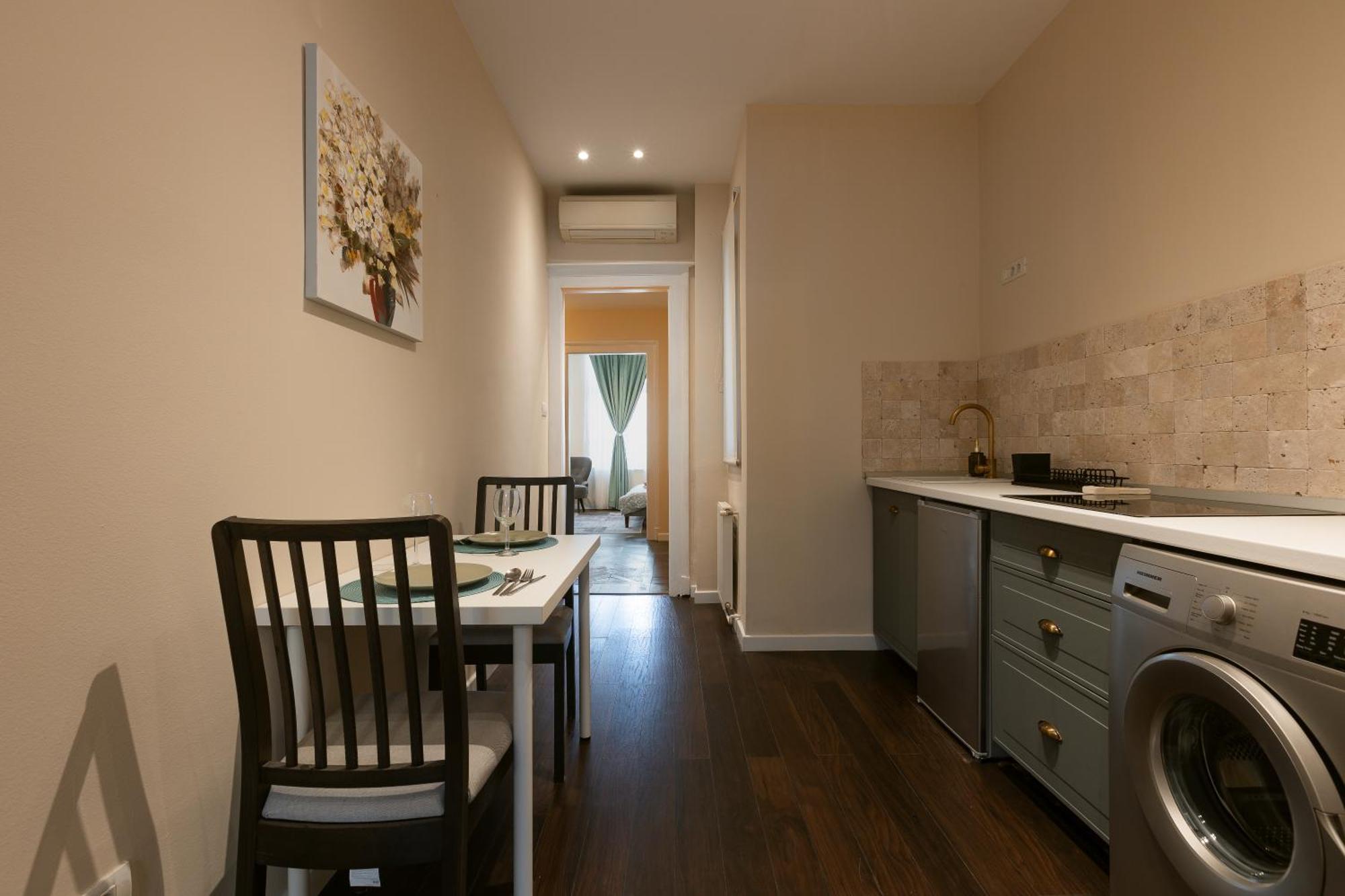Central Charm - 2Br Apartment Timişoara Eksteriør billede
