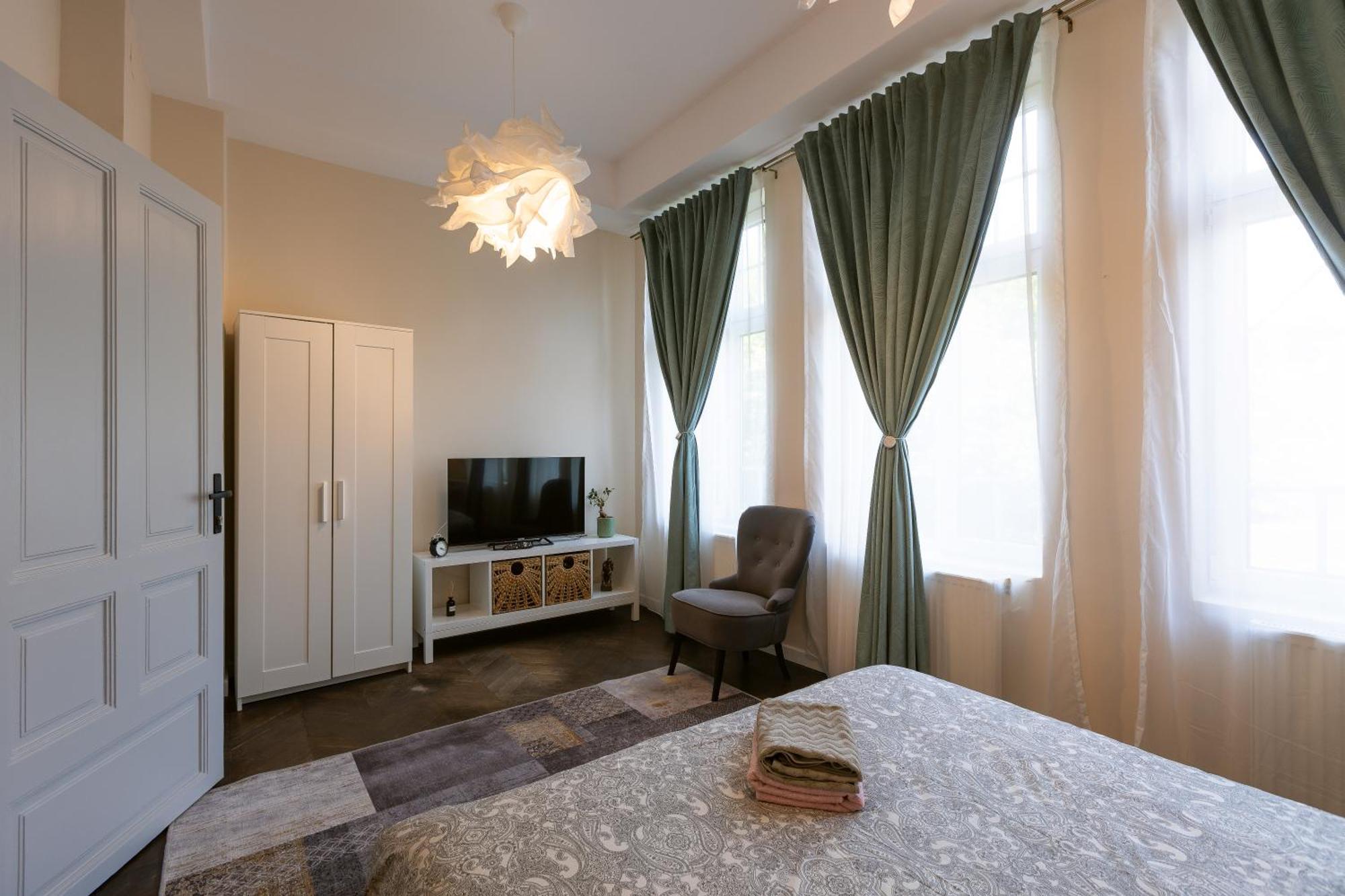 Central Charm - 2Br Apartment Timişoara Eksteriør billede